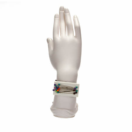 Wrist Grabbit Magnetic Pin Cushion - RISD Store